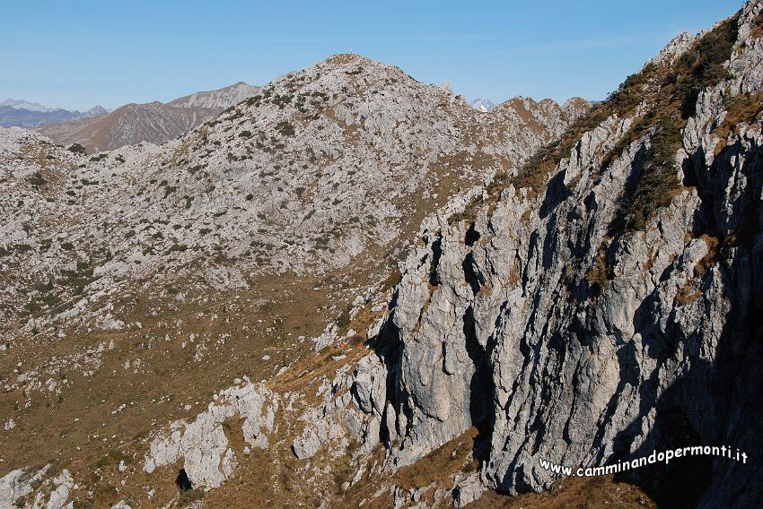 09 13137 Al centro M Alben la Croce.JPG